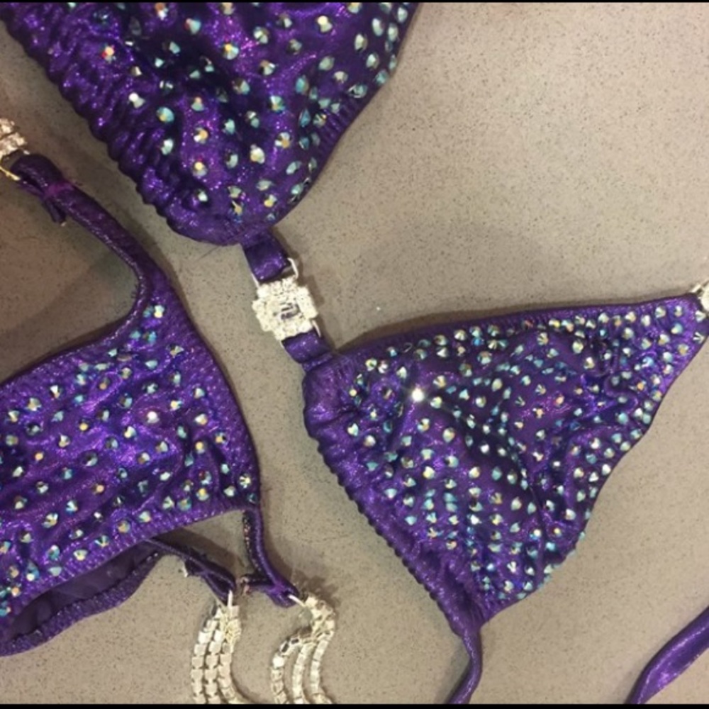 Cynthia James Custom Pro Bikini 1/4" Swarovski Cry